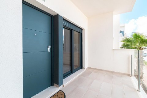 Villa en venta en Pilar de la Horadada, Alicante, España 2 dormitorios, 82 m2 No. 144035 - foto 16