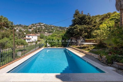 Dom w Lloret de Mar, Girona, Hiszpania 7 sypialni, 454 mkw. nr 177149 – zdjęcie 8