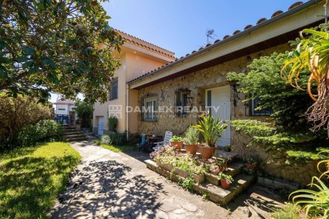 Dom w Lloret de Mar, Girona, Hiszpania 7 sypialni, 454 mkw. nr 177149 – zdjęcie 25