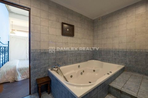 Dom w Lloret de Mar, Girona, Hiszpania 7 sypialni, 454 mkw. nr 177149 – zdjęcie 29