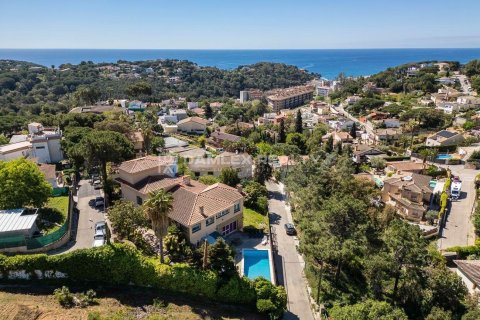 Dom w Lloret de Mar, Girona, Hiszpania 7 sypialni, 454 mkw. nr 177149 – zdjęcie 17