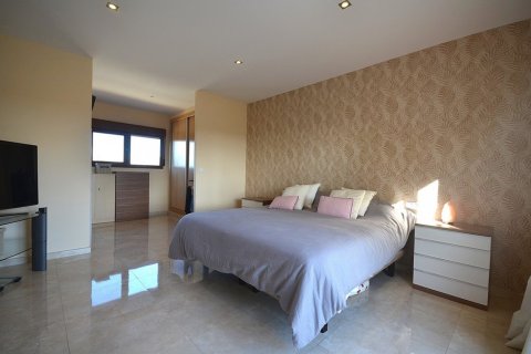 Продажа квартиры в Альбасете, Испания 5 спален, 350м2 №168793 - фото 28