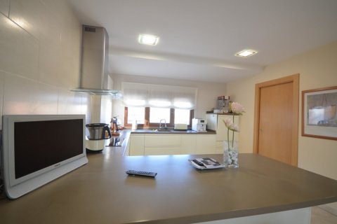Продажа квартиры в Альбасете, Испания 5 спален, 350м2 №168793 - фото 23