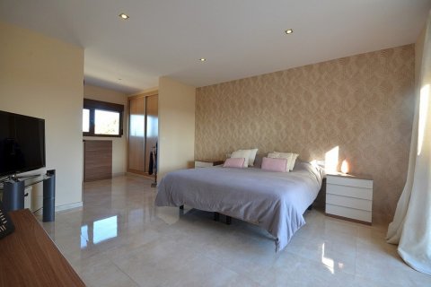 Продажа квартиры в Альбасете, Испания 5 спален, 350м2 №168793 - фото 17