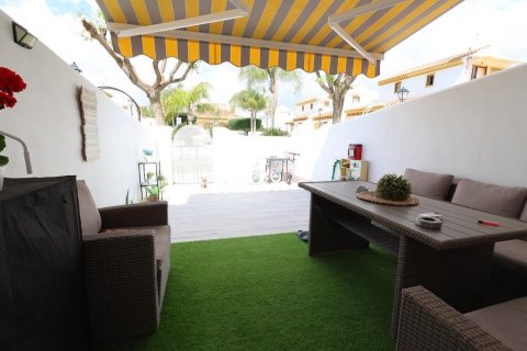 Duplex zum Verkauf in Pilar de la Horadada, Alicante, Spanien 2 Schlafzimmer, 75 m2 Nr. 168794 - Foto 3