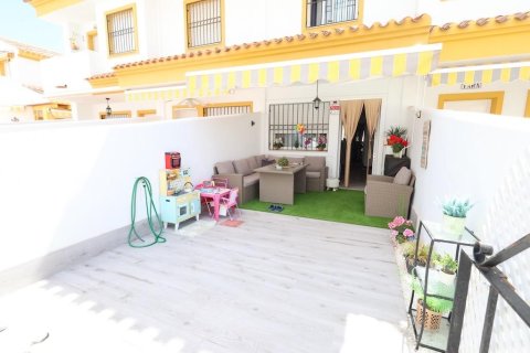 Duplex zum Verkauf in Pilar de la Horadada, Alicante, Spanien 2 Schlafzimmer, 75 m2 Nr. 168794 - Foto 4