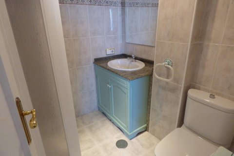 Apartament w Cabo De Las Huertas, Alicante, Hiszpania 4 sypialnie, 130 mkw. nr 168791 – zdjęcie 22