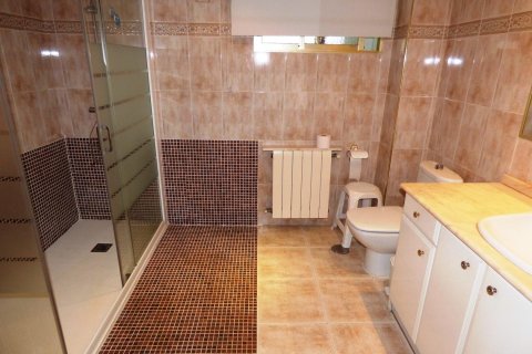 Apartament w Cabo De Las Huertas, Alicante, Hiszpania 4 sypialnie, 130 mkw. nr 168791 – zdjęcie 24