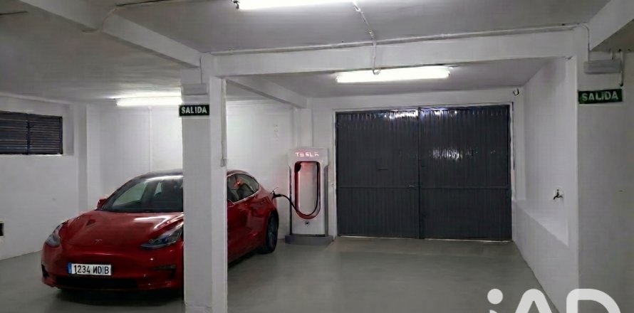 Garage in Madrid, Spain 207 sq.m. No. 187788