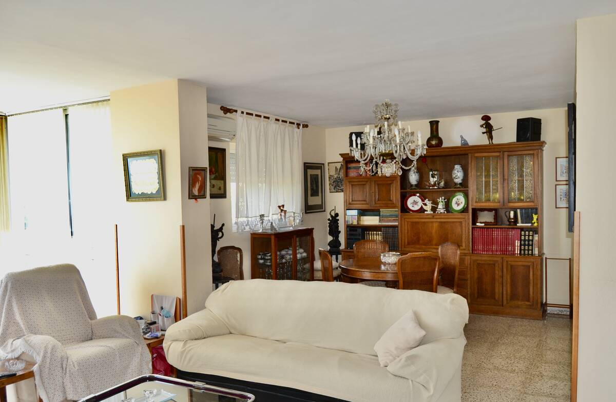 Huoneisto Villajoyosa, Alicante, Espanja 5 makuuhuonetta, 150 m2 No. 192518