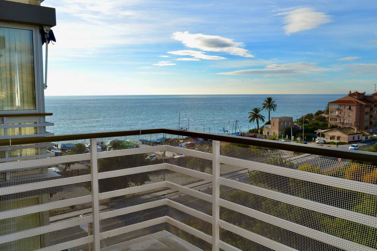 Huoneisto Villajoyosa, Alicante, Espanja 5 makuuhuonetta, 150 m2 No. 192518