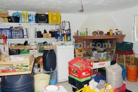 Villa zum Verkauf in Baza, Granada, Spanien 1 Schlafzimmer, 95 m2 Nr. 184016 - Foto 6