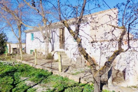 House for sale in Baza, Granada, Spain 4 bedrooms, 300 sq.m. No. 184014 - photo 17