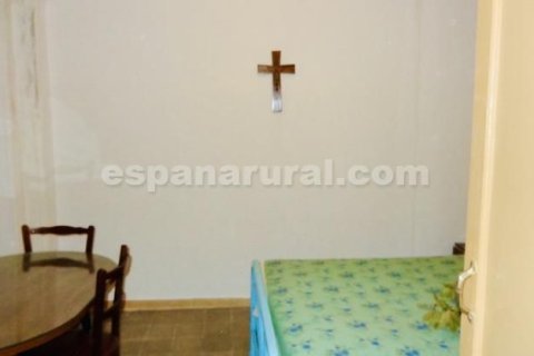 House for sale in Baza, Granada, Spain 4 bedrooms, 300 sq.m. No. 184014 - photo 5