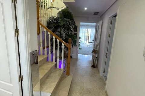Duplex in vendita a Mijas, Malaga, Spagna 4 camere da letto, 300 mq. N° 195650 - foto 20