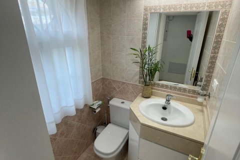 Duplex in vendita a Mijas, Malaga, Spagna 4 camere da letto, 300 mq. N° 195650 - foto 17