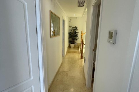 Duplex in vendita a Mijas, Malaga, Spagna 4 camere da letto, 300 mq. N° 195650 - foto 24