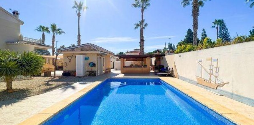 House in Ciudad Quesada, Alicante, Spain 5 bedrooms, 300 sq.m. No. 181275