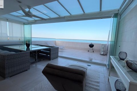 Huoneisto Oropesa del Mar, Castellon, Espanja 2 makuuhuonetta, 130 m2 No. 181276