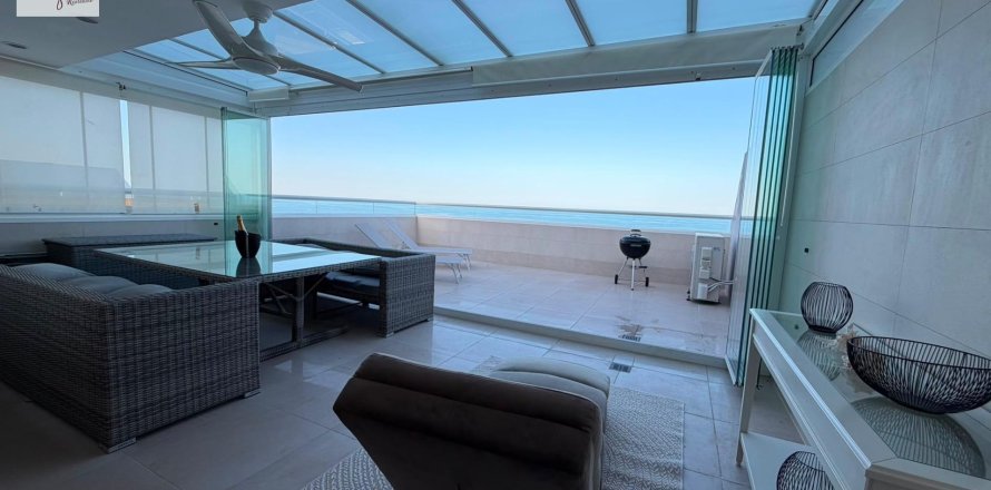 Apartment à Oropesa del Mar, Castellon, Espagne 2 chambres, 130 m2 No. 181276