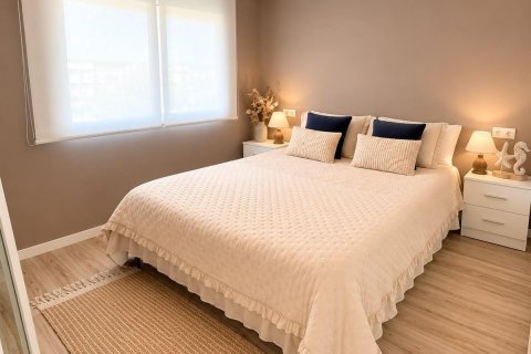 Apartment à vendre à Alicante, Espagne, 3 chambres, 90 m2 No. 181272 - photo 4