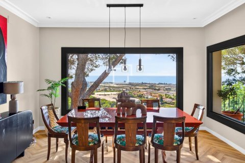 Villa zum Verkauf in Cabrils, Barcelona, Spanien 4 Schlafzimmer, 292 m2 Nr. 192665 - Foto 2