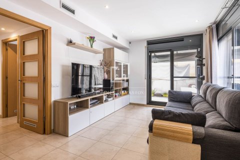 Apartment in Castelldefels, Barcelona, Spain 3 bedrooms, 111 sq.m. No. 192664