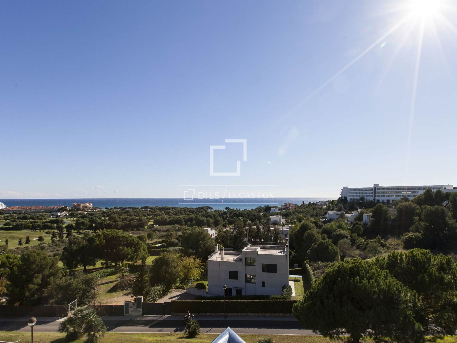 Tontti Sitges, Barcelona, Espanja 1708 m2 No. 192661