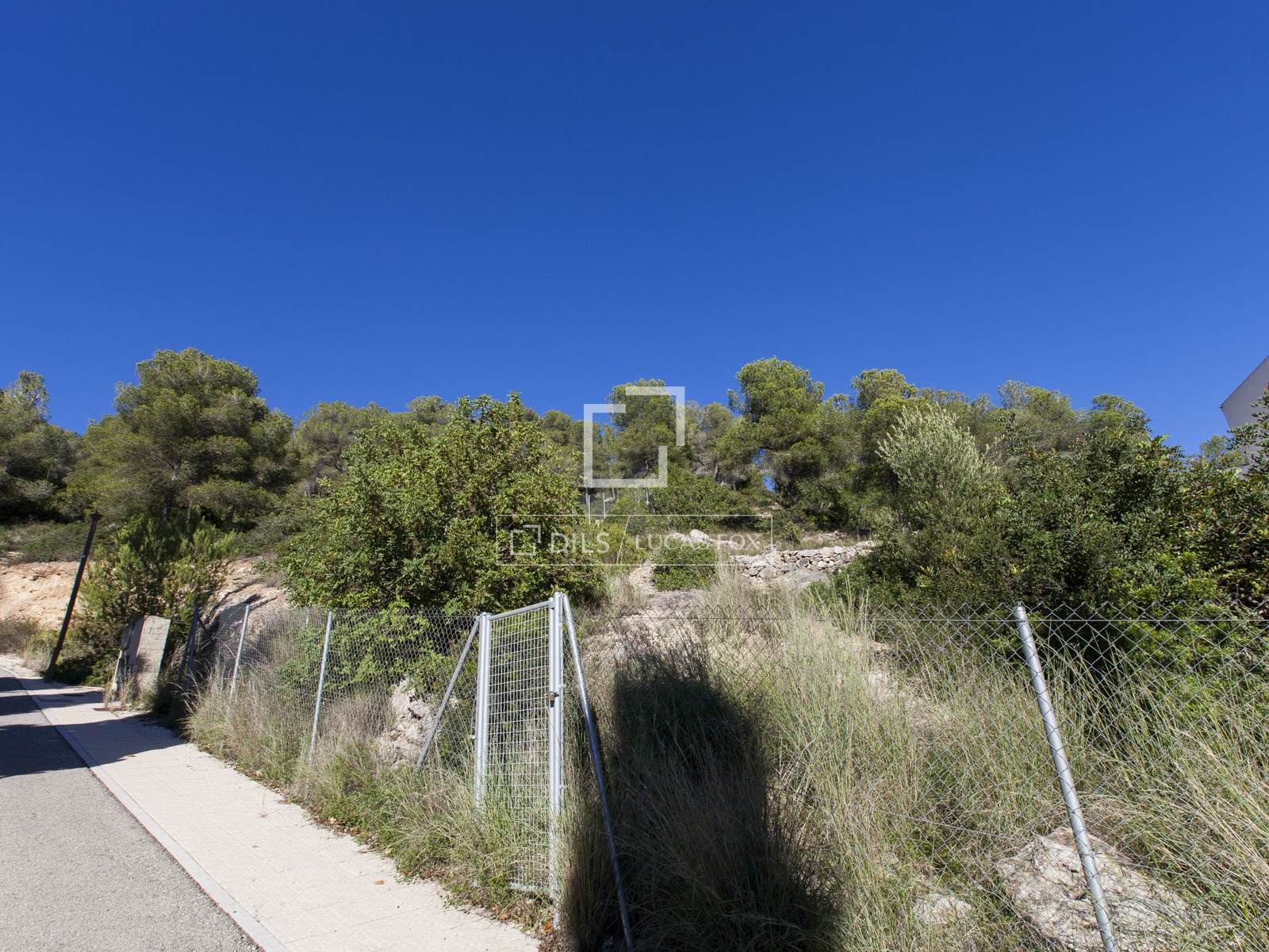 Tontti Sitges, Barcelona, Espanja 1708 m2 No. 192661