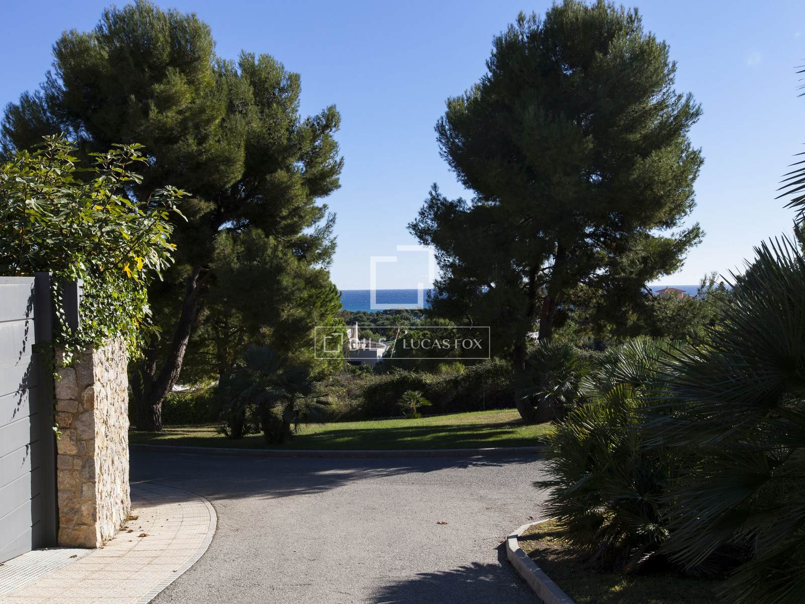 Tontti Sitges, Barcelona, Espanja 1708 m2 No. 192661