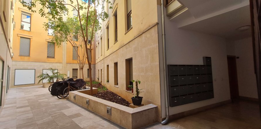 Квартира в Пальма-де-Майорка, Майорка, Испания 2 спальни, 70м2 №155323