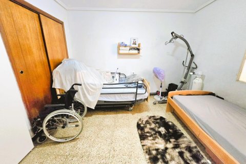 Apartment for sale Valencia, Spain 4 bedrooms, 135 sq.m. No. 133429 - photo 24