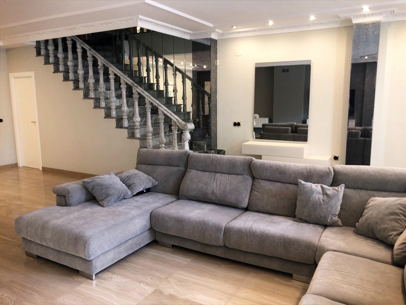 Duplex in Valencia, Spain 3 bedrooms, 485 sq.m. No. 133425