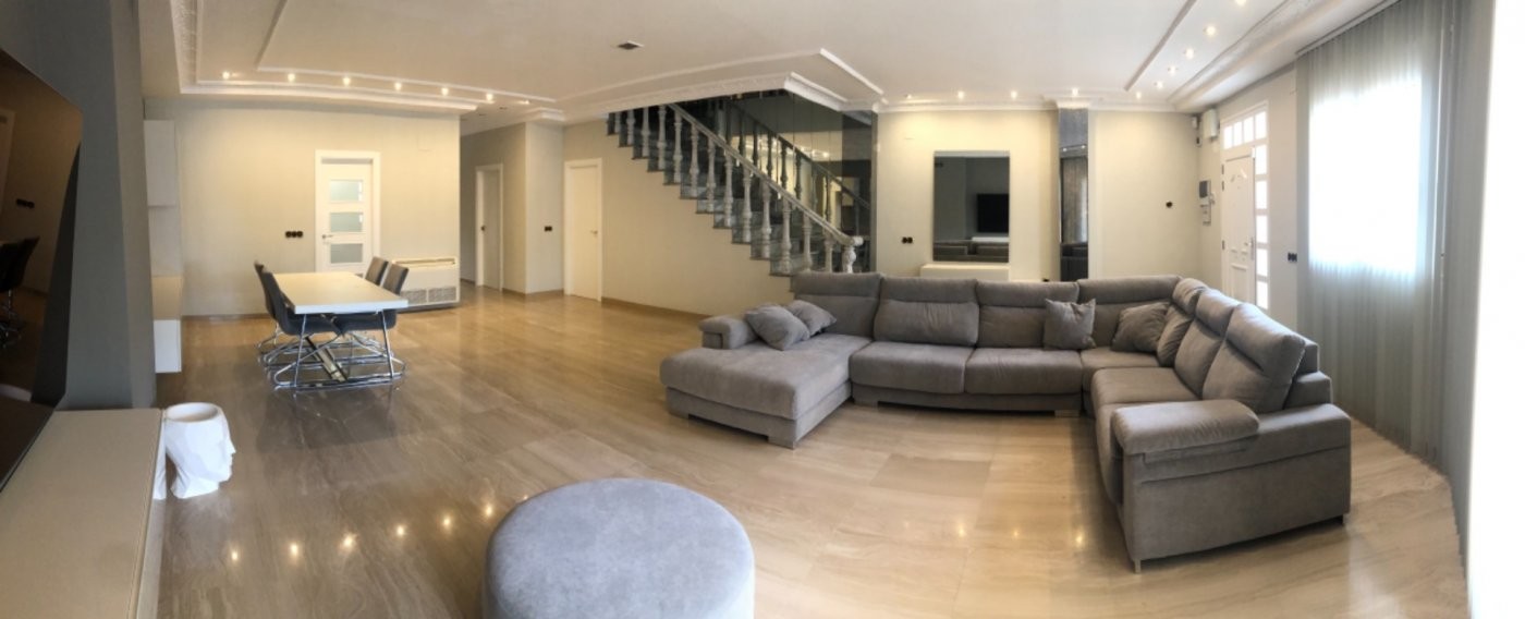 Duplex in Valencia, Spain 3 bedrooms, 485 sq.m. No. 133425