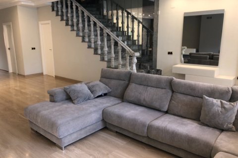 Duplex for sale Valencia, Spain 3 bedrooms, 485 sq.m. No. 133425 - photo 3
