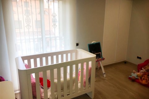 Duplex for sale Valencia, Spain 3 bedrooms, 485 sq.m. No. 133425 - photo 27