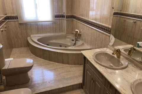 Duplex for sale Valencia, Spain 3 bedrooms, 485 sq.m. No. 133425 - photo 15