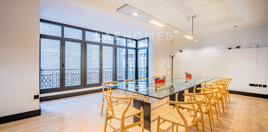 Dzīvoklis Valencia, Spānijā 10 istabas, 514 m2 Nr. 133430