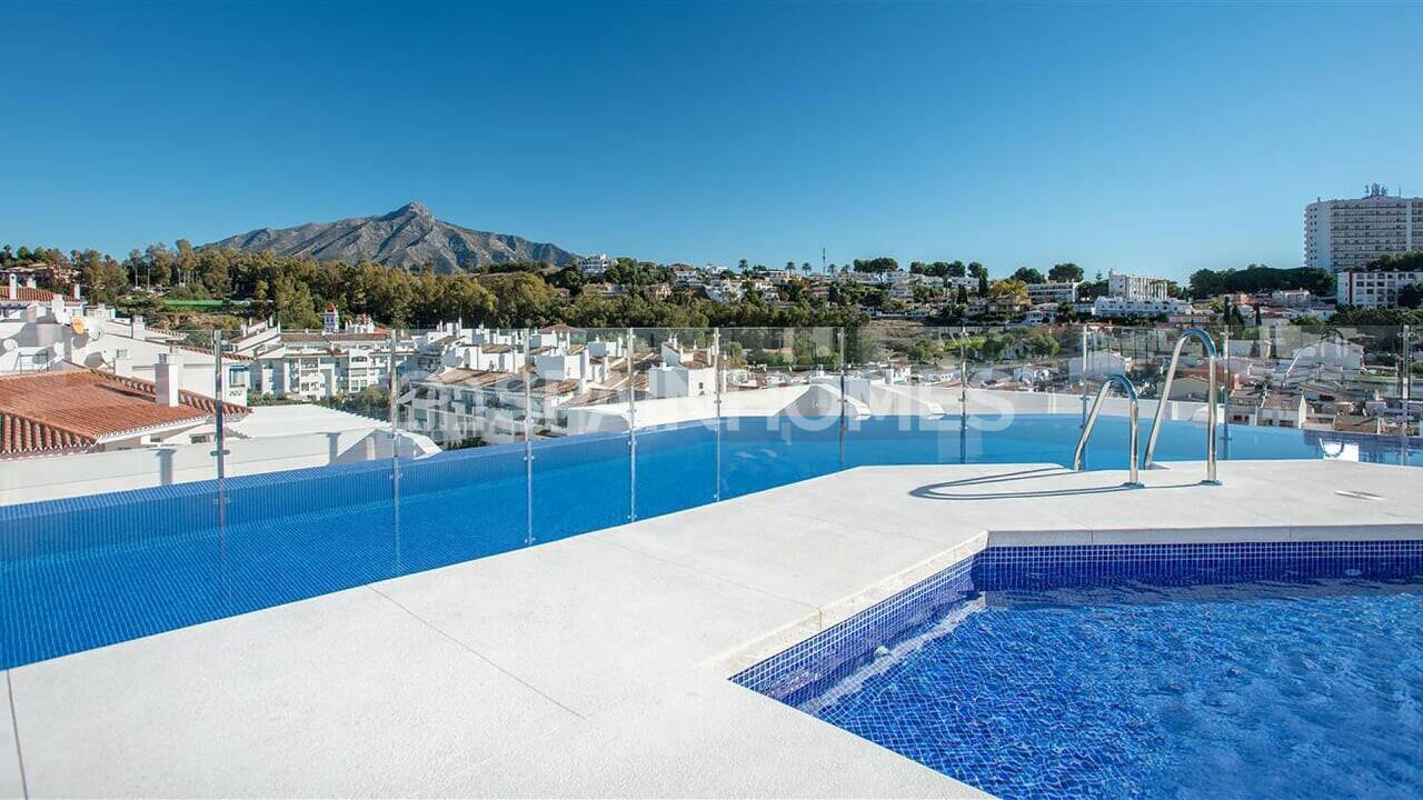 Huoneisto Marbella, Malaga, Espanja 2 makuuhuonetta, 75 m2 No. 48336
