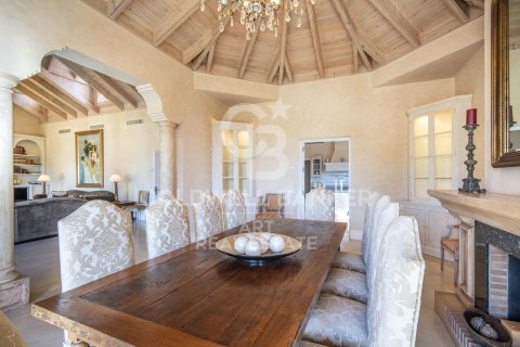 Сasa en venta en Marbella, Málaga, España 5 dormitorios, 1265 m2 No. 158072 - foto 4