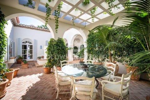 Сasa en venta en Marbella, Málaga, España 5 dormitorios, 1265 m2 No. 158072 - foto 9