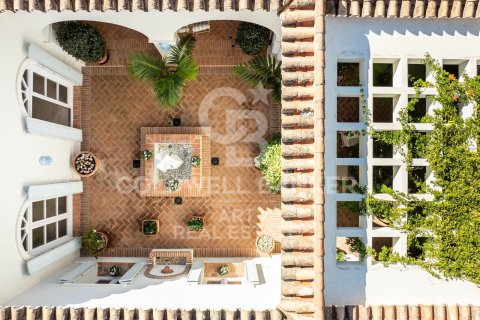 Сasa en venta en Marbella, Málaga, España 5 dormitorios, 1265 m2 No. 158072 - foto 1