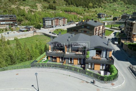 House for sale in Principado De Andorra (Ninguna Poblacion Tiene C.P.), Lleida, Spain 3 bedrooms, 354 sq.m. No. 158071 - photo 8