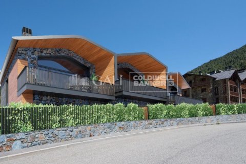 Сasa en venta en Principado De Andorra (Ninguna Poblacion Tiene C.P.), Lérida, España 3 dormitorios, 354 m2 No. 158071 - foto 3