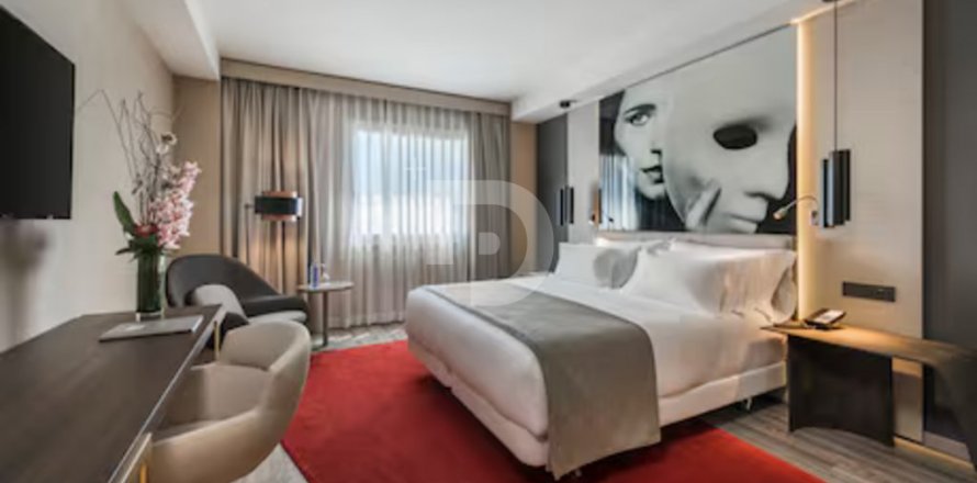 Отель в Испании 15000м2 №151948