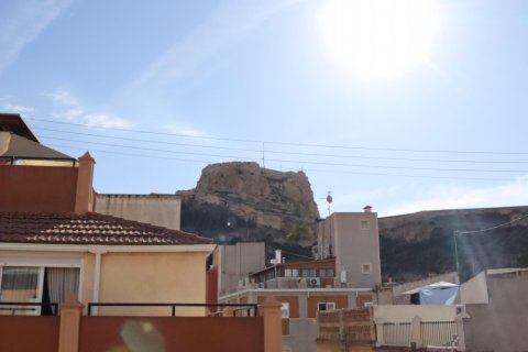 Takvåning till salu i Alicante, Spanien 2 sovrum, 77 kvm. Nr. 153057 - foto 4