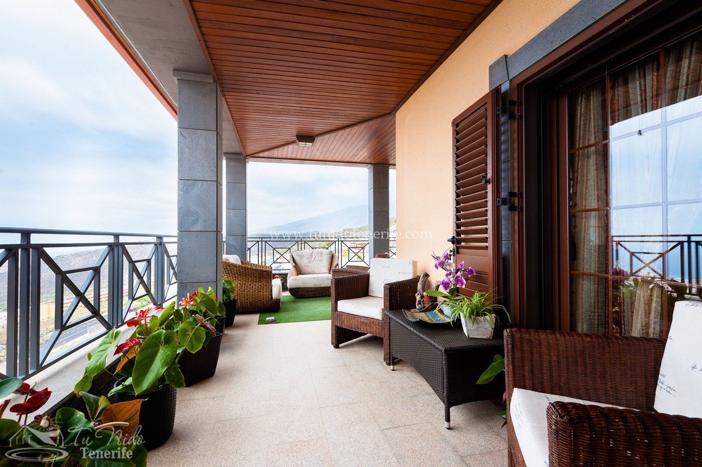 Villa en Torviscas, Tenerife, España 4 dormitorios, 1070 m2 No. 64414