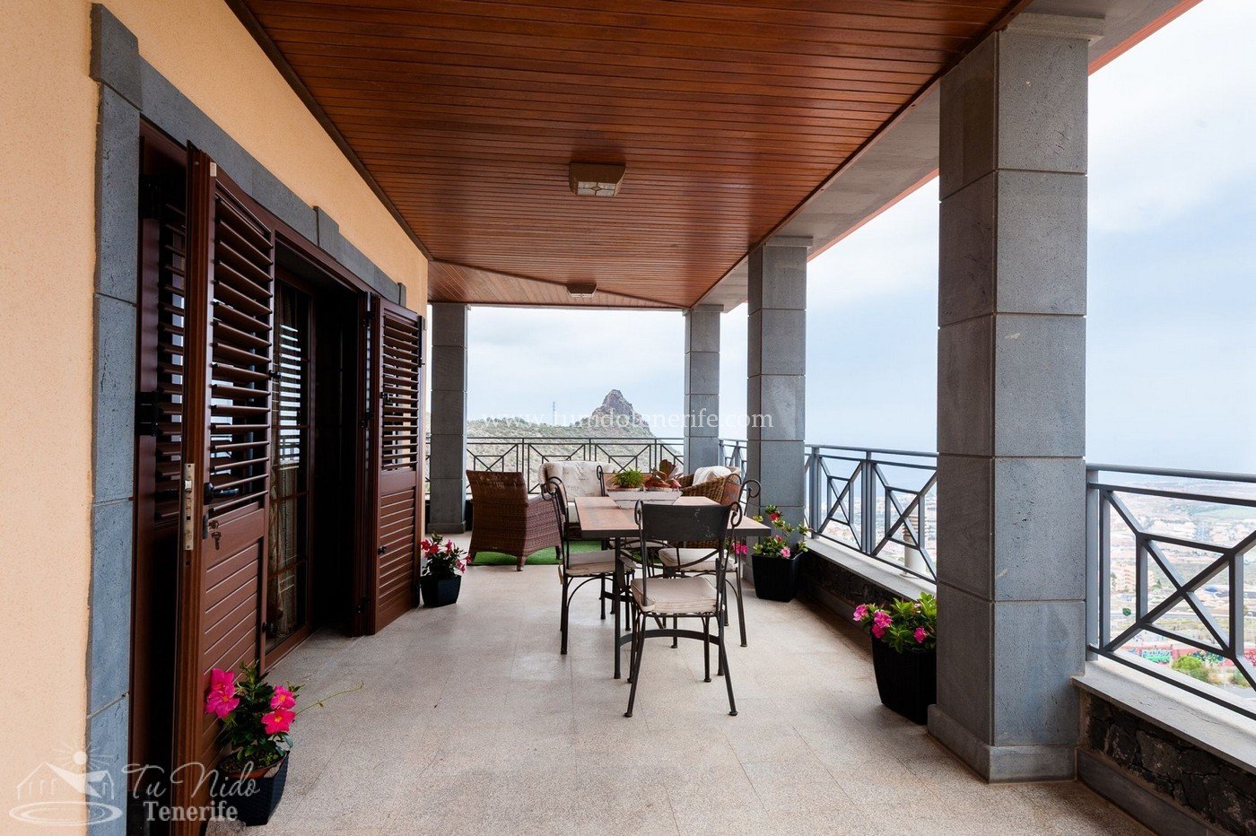 Villa en Torviscas, Tenerife, España 4 dormitorios, 1070 m2 No. 64414