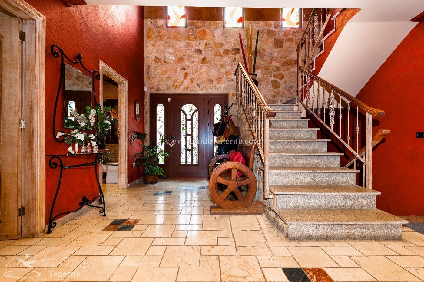 Villa en Torviscas, Tenerife, España 4 dormitorios, 1070 m2 No. 64414