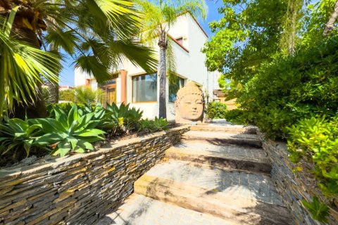 Villa en venta en Albir, Alicante, España 4 dormitorios, 305 m2 No. 181063 - foto 5